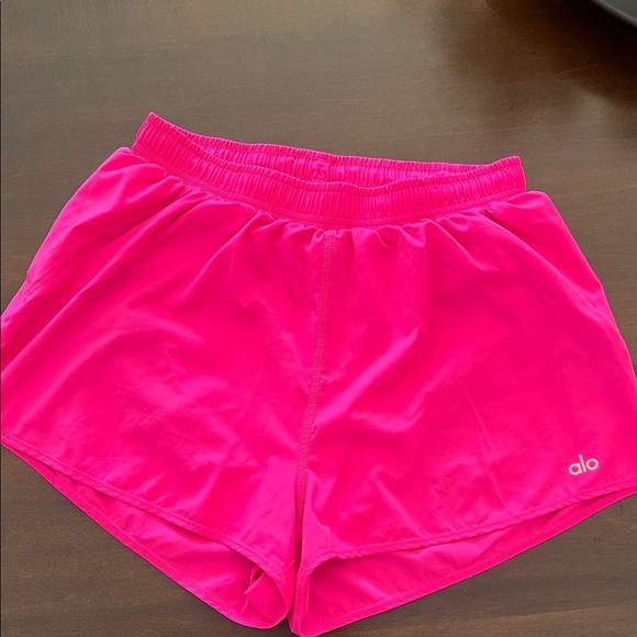 ALO Yoga Pants - ALO Yoga Women's Bright Pink Athletic Shorts